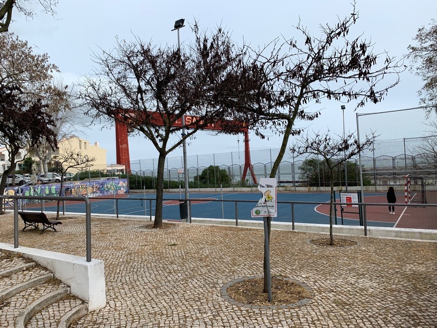 Place Campo de Jogos do Beira Mar Atlético Clube de Almada