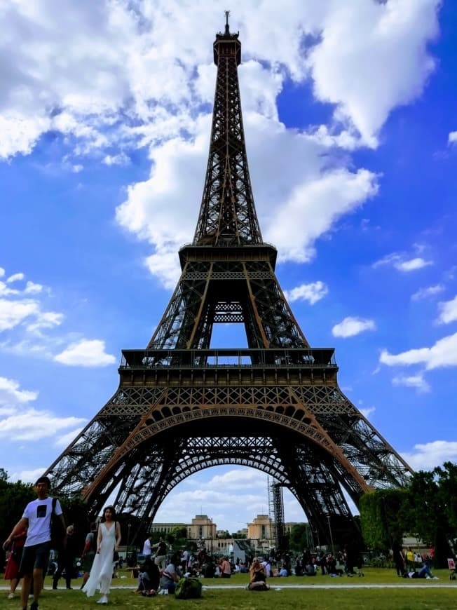 Place Torre Eiffel