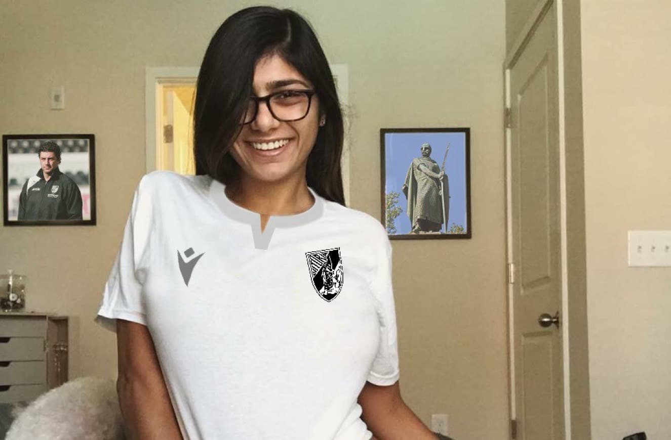 Fashion Mia Khalifa 