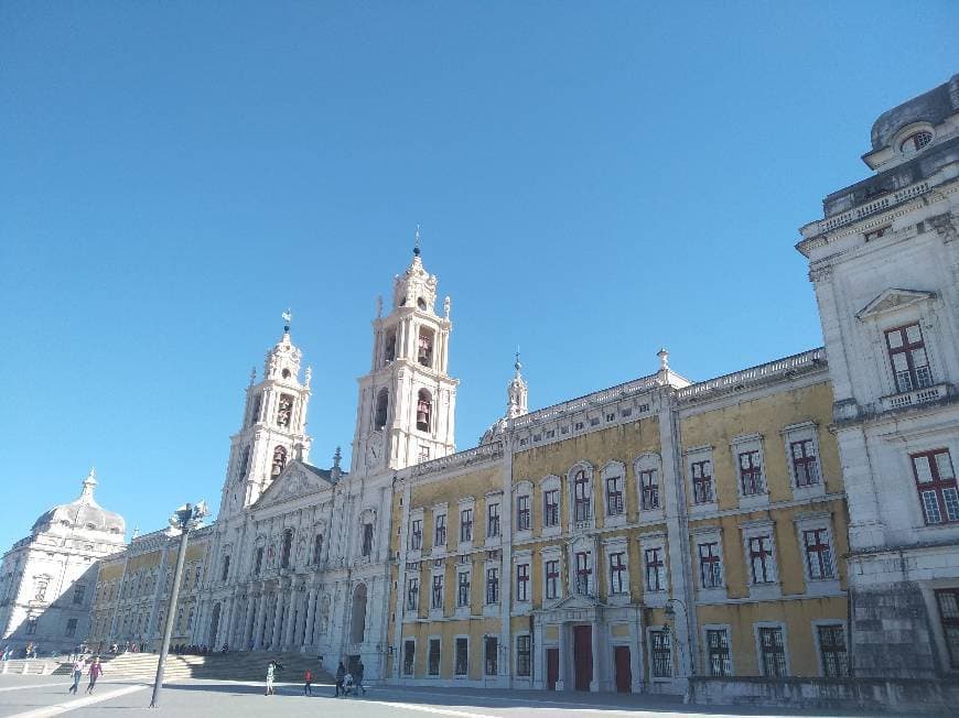 Lugar Mafra National Palace