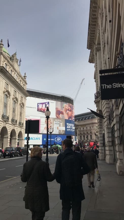 Lugar Piccadilly Circus