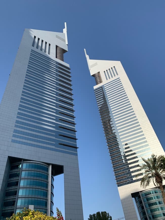 Lugar Emirates Towers