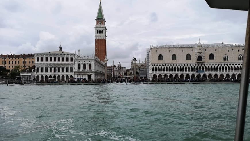 Lugar Palacio Ducal de Venecia