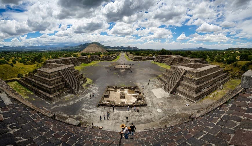 Lugar Piramides De Teotihuacan