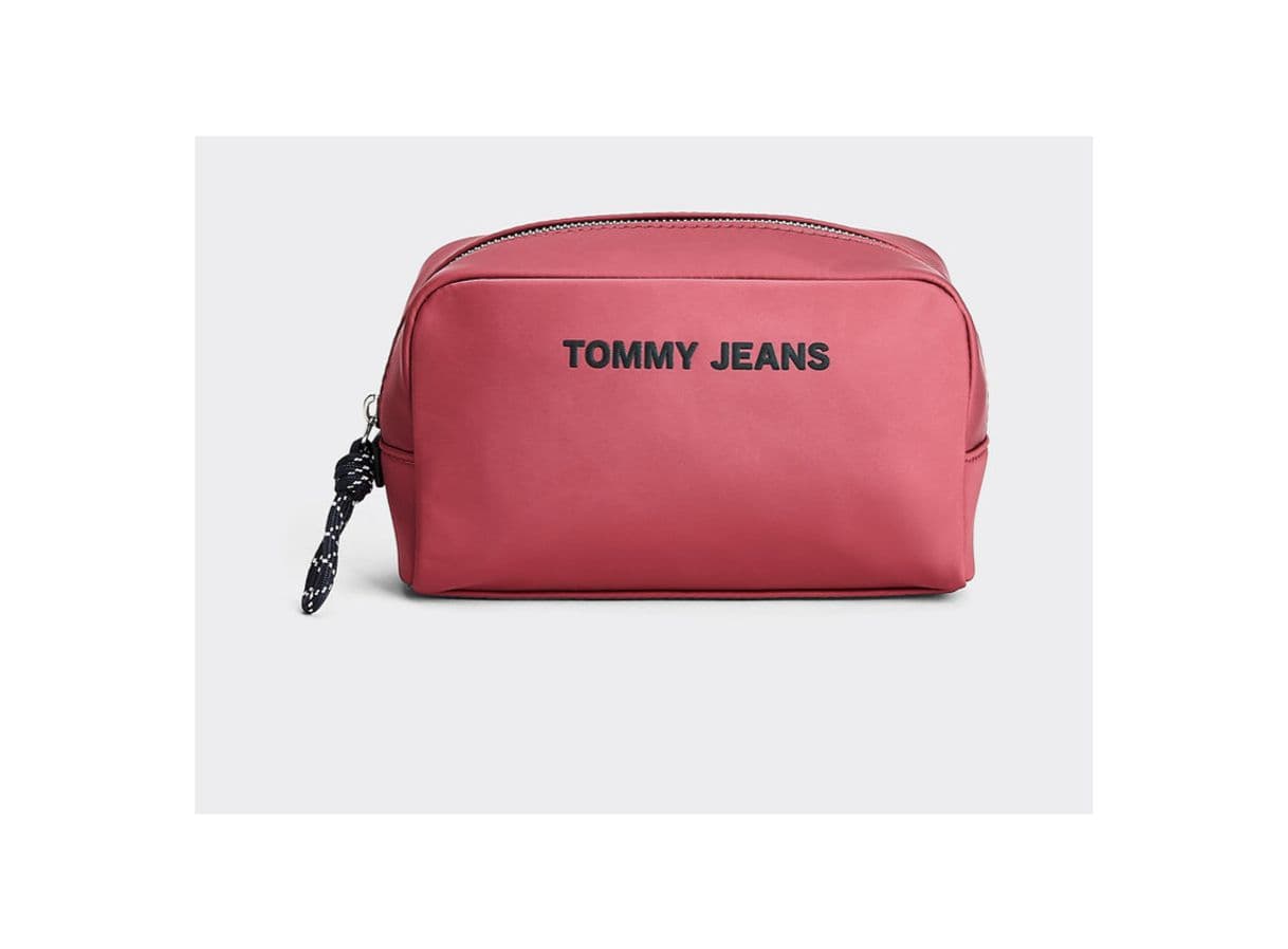 Product TOMMY JEANS NAUTICAL WASHBAG RED