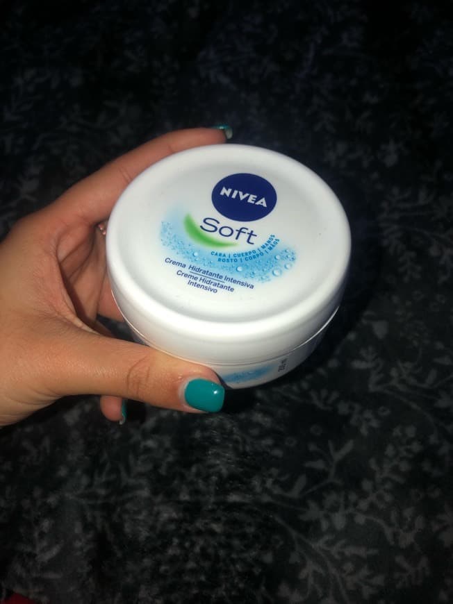 Product Nivea Crema Hidratante Intensiva Soft