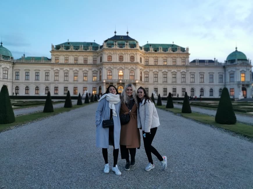 Place Belvedere Palace