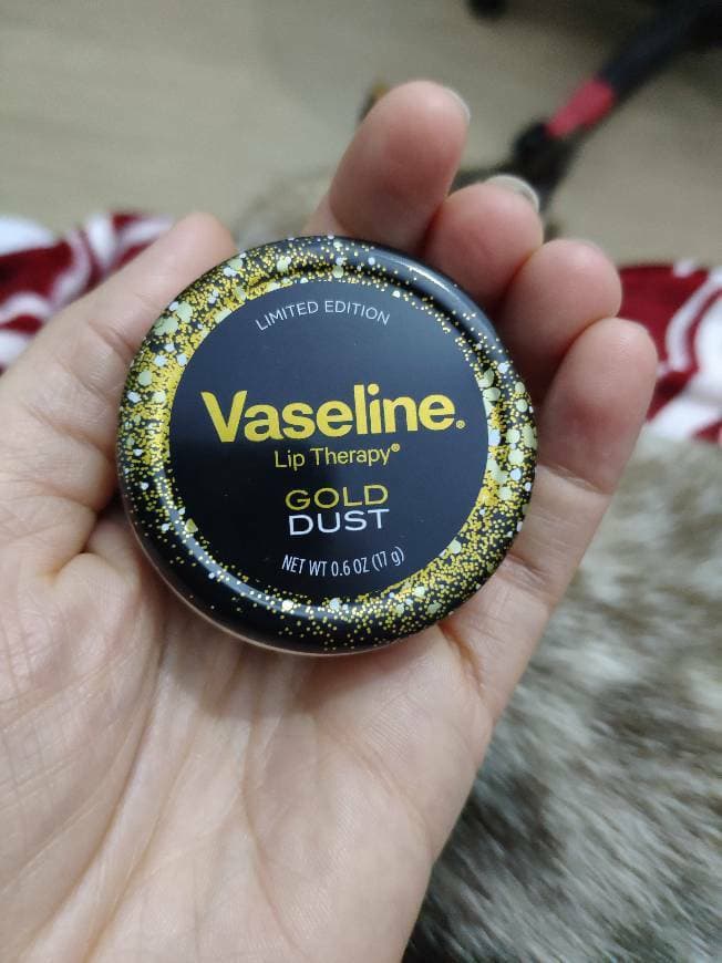 Producto Vaseline® Lip Therapy® Gold Dust Tin