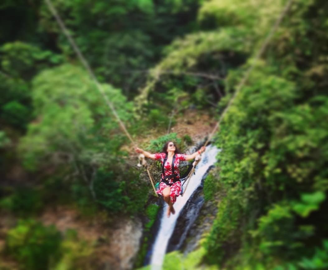 Place Gitgit Waterfall