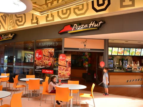 Restaurants Pizza Hut Dolce Vita Ovar