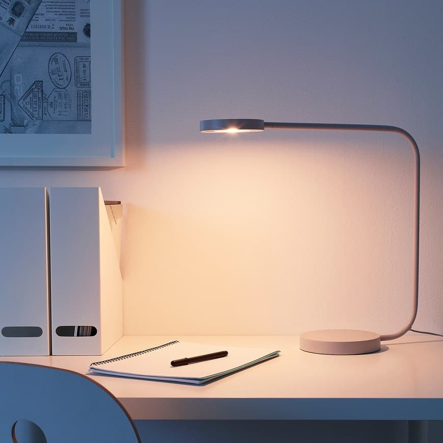 Producto YPPERLIG Candeeiro LED de mesa IKEA