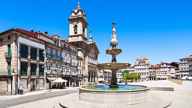 Lugar Largo do Toural