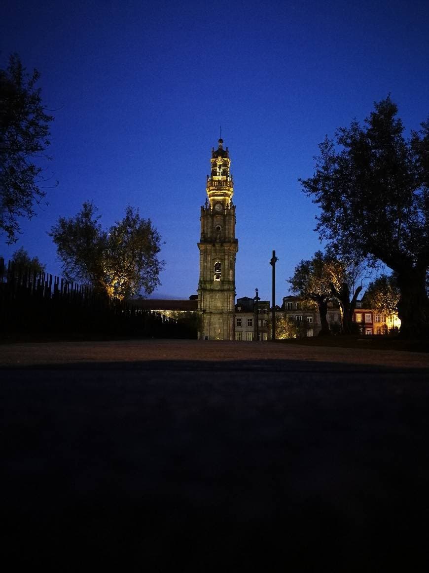 Place Clérigos Tower