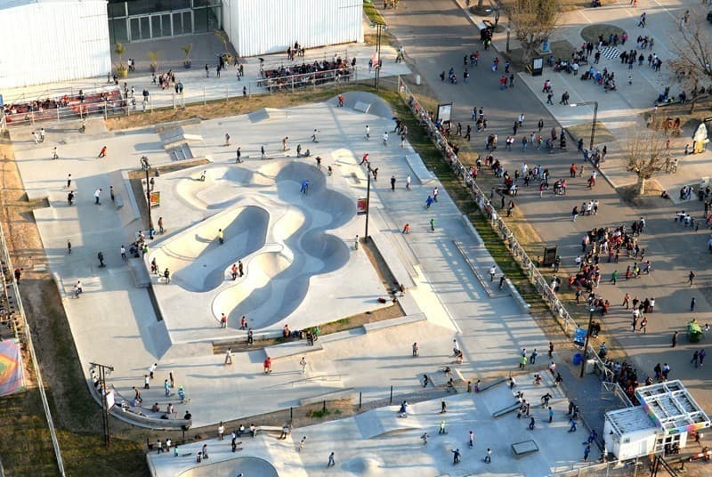 Lugar Skatepark Plaza Haiti