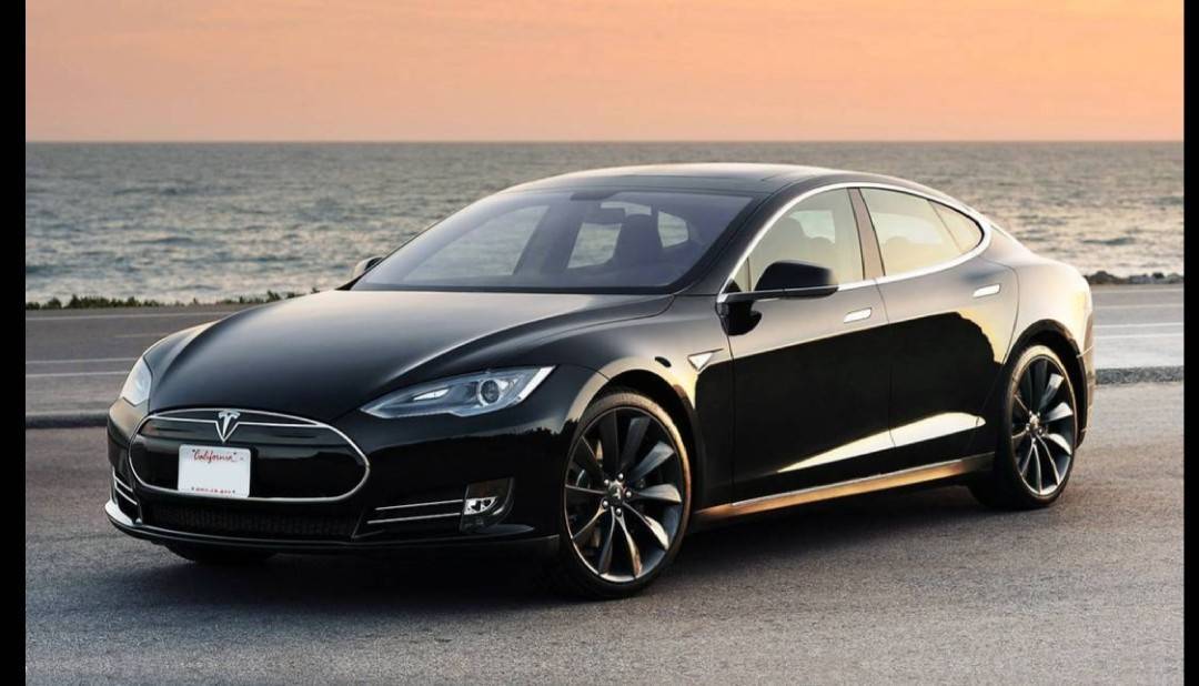 Moda Tesla Model S   P100D