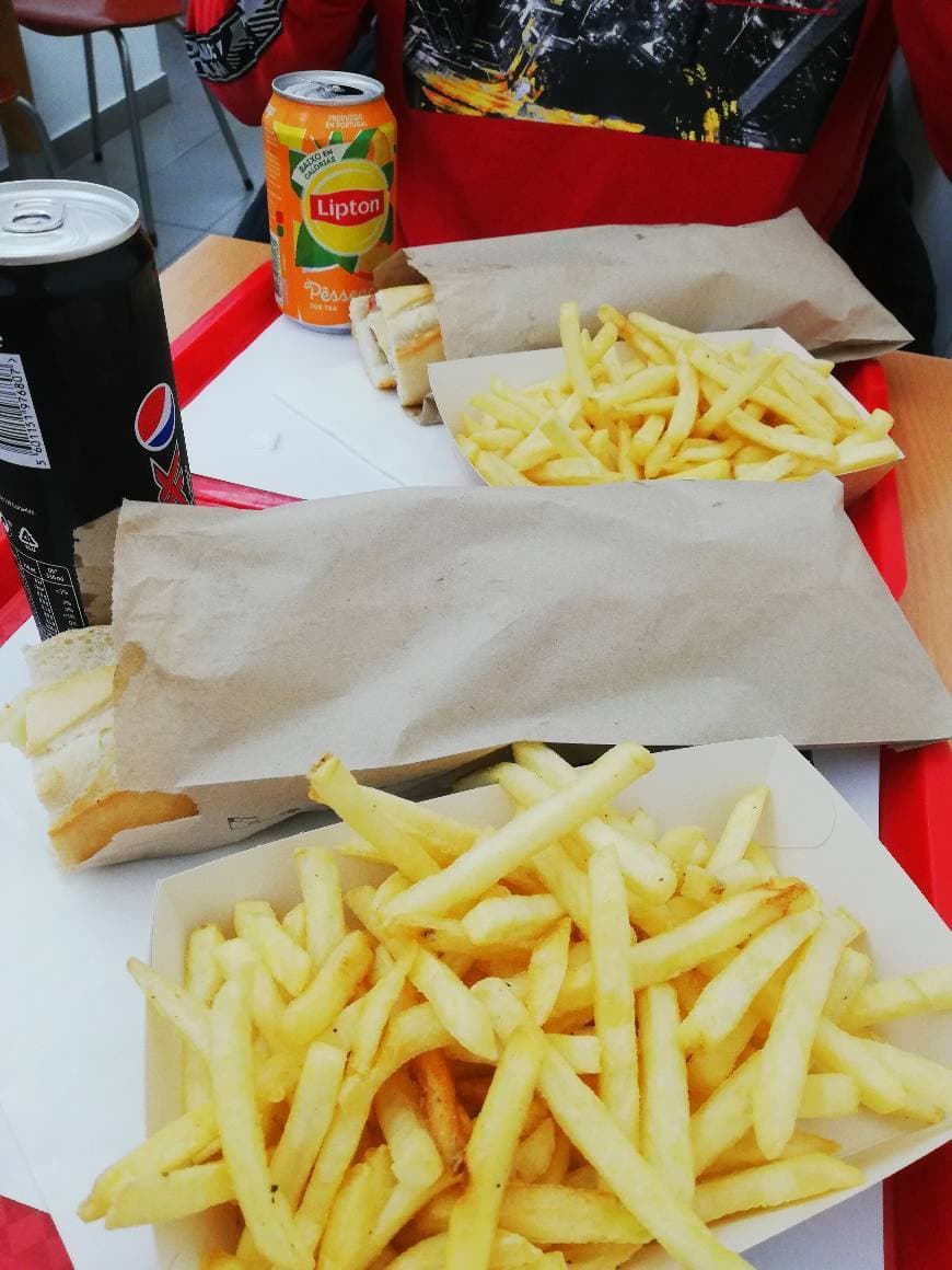 Restaurantes Mercador Do Pão