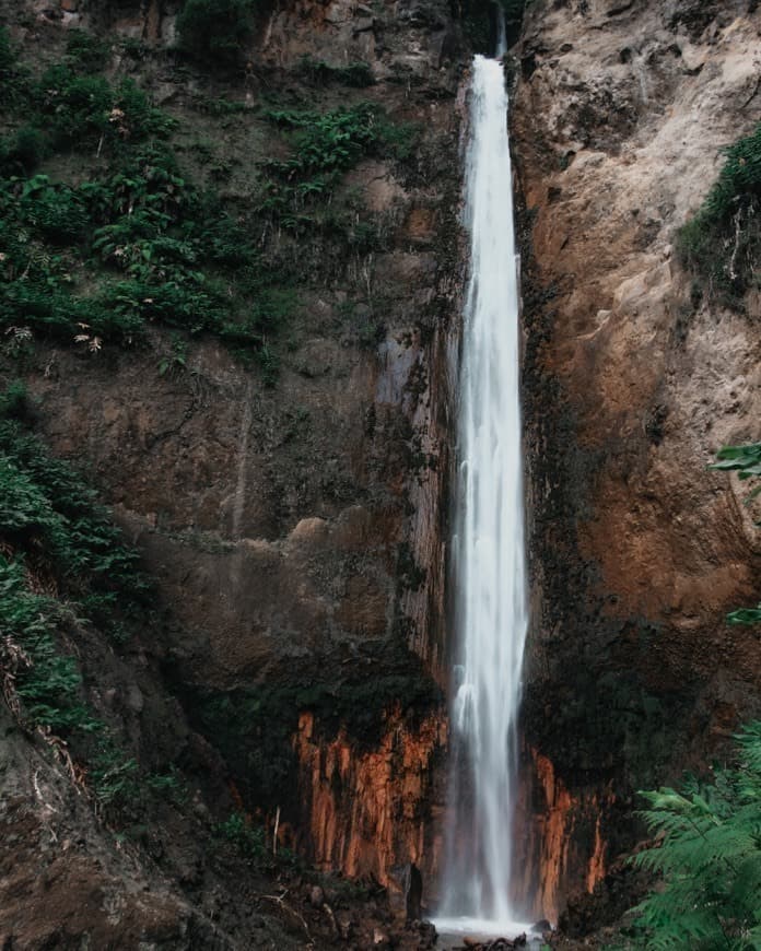 Place Cascata da Ribeira Quente