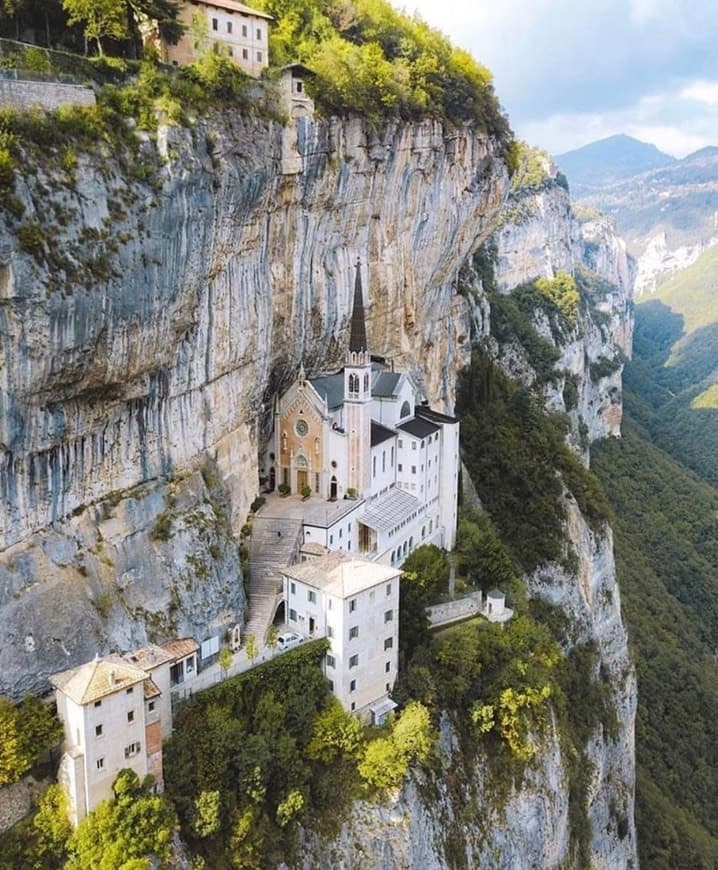 Place Santuario Madonna della Corona