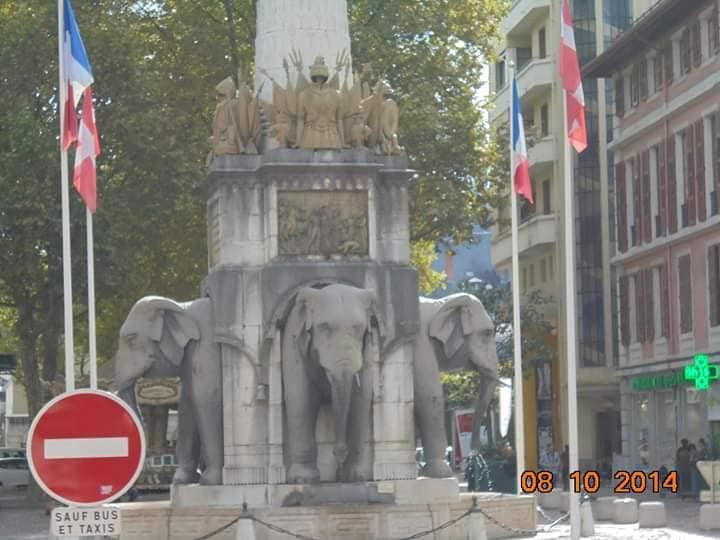 Place Place des Éléphants