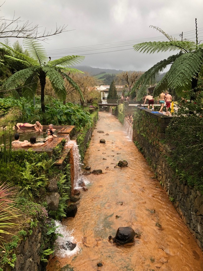 Lugar Poça da Dona Beija