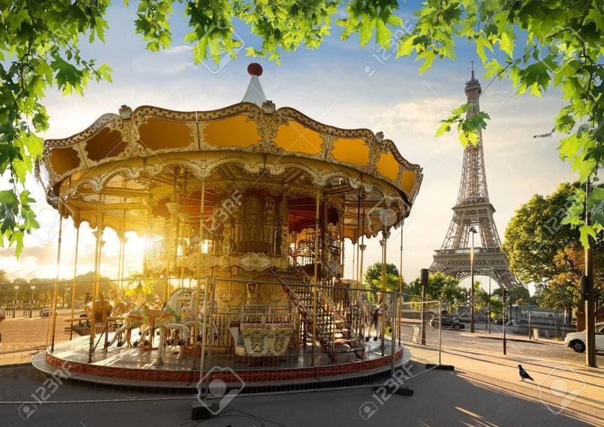 Place Carrusel de la Torre Eiffel