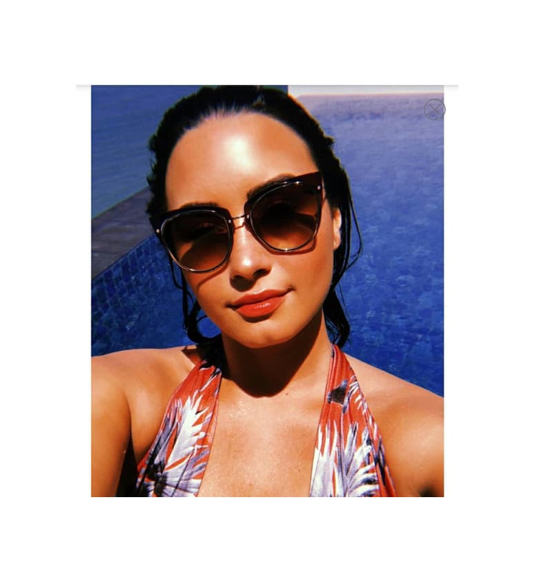 Product Demi Lovato Sunglasses