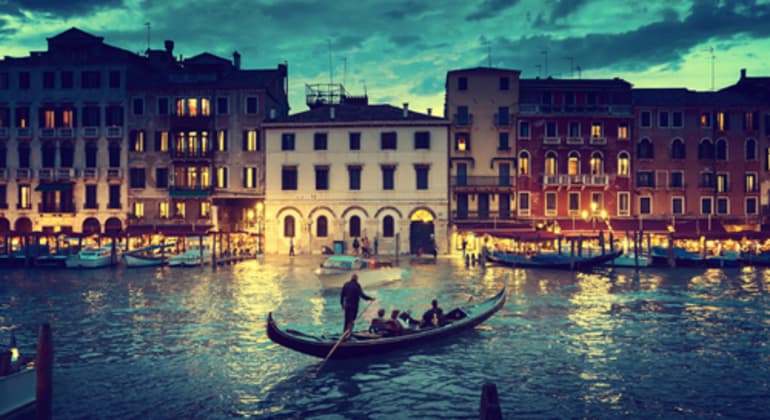 Place Venecia