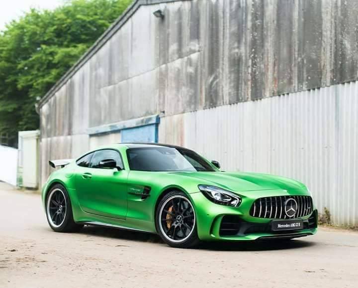 Producto Maisto - Mercedes AMG GT en Escala 1/24