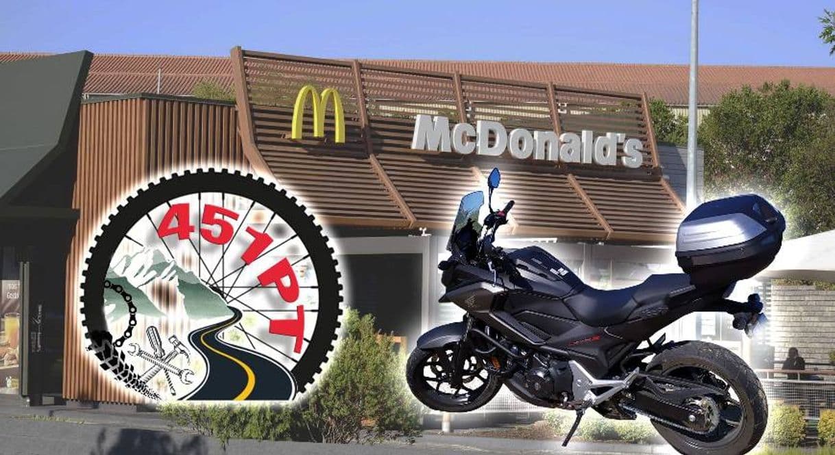 Serie NC750X no McDonald's