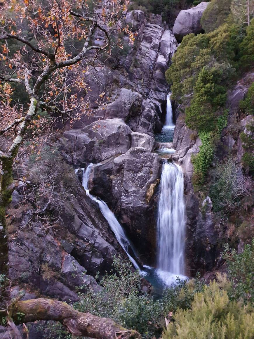 Lugar Cascata do Arado