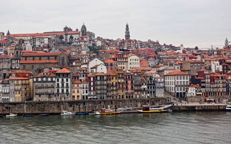 Place Ribeira do Porto