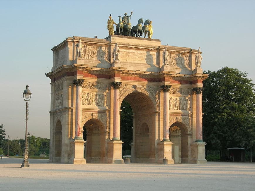 Place Arc de Triomphe du Carrousel