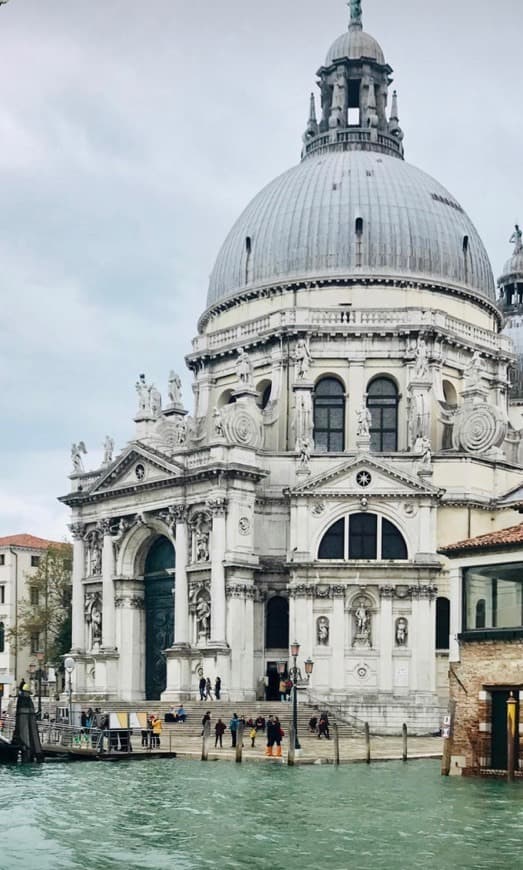 Place Basilica de Santa Maria della Salud