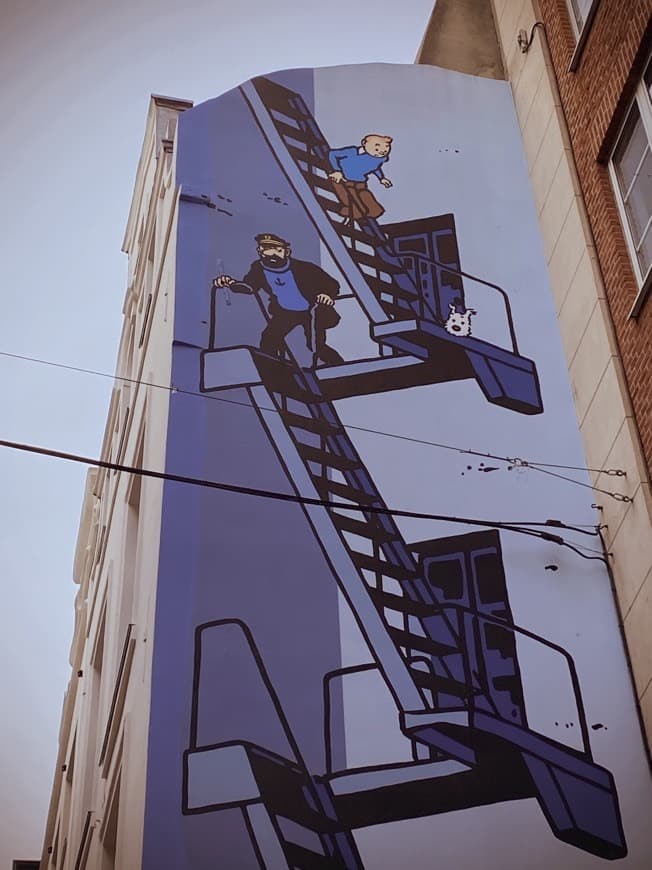 Place Tintin Comic Mural