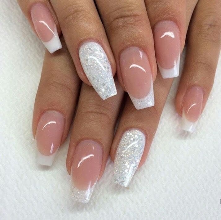 Fashion French nails - francesa 