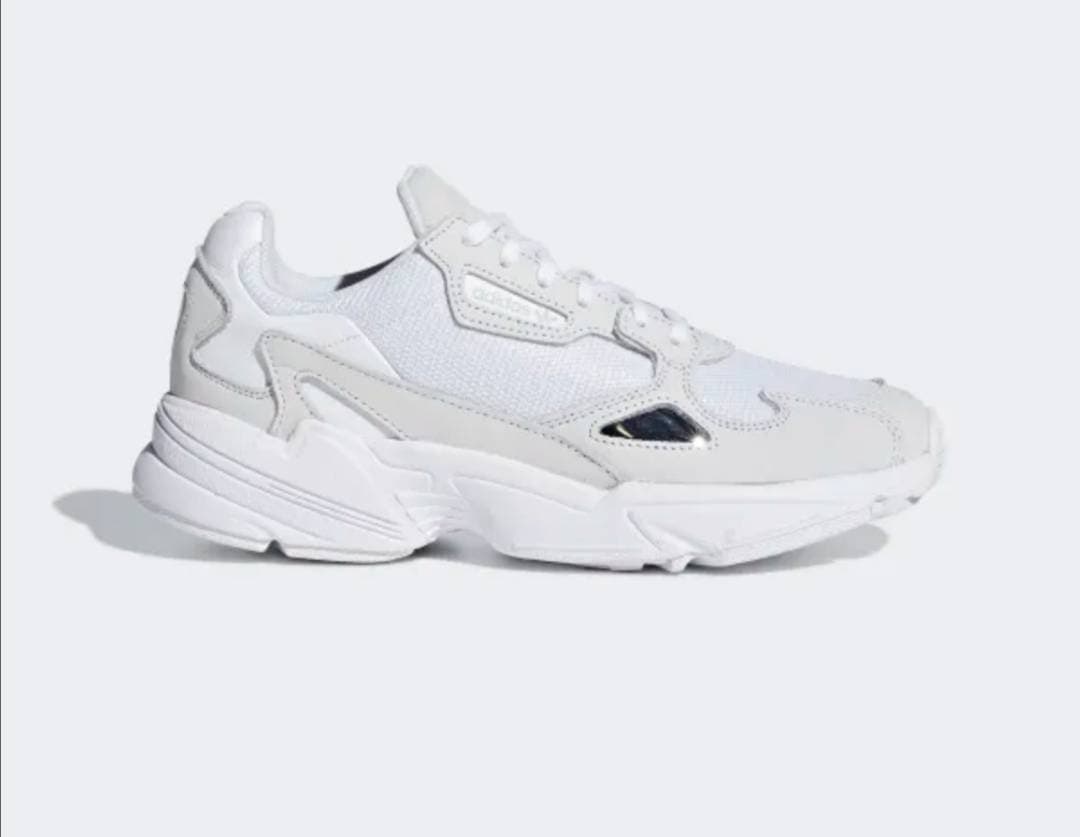 Moda Adidas Falcon 