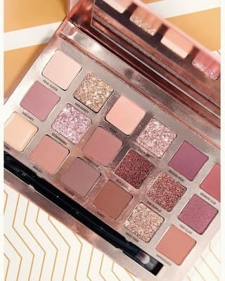 Producto Paleta de sombras SOCIALITE