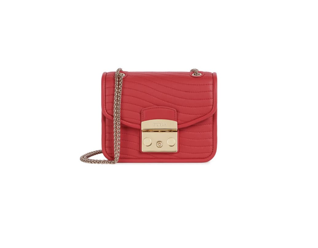 Producto FURLA METROPOLIS SWING
Mini Mala A Tiracolo Fragola H