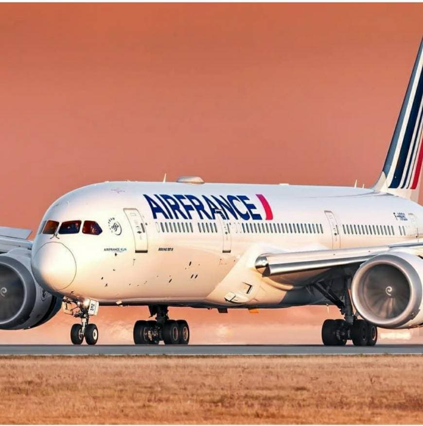 Lugar Aeropuerto de París-Charles de Gaulle (CDG)