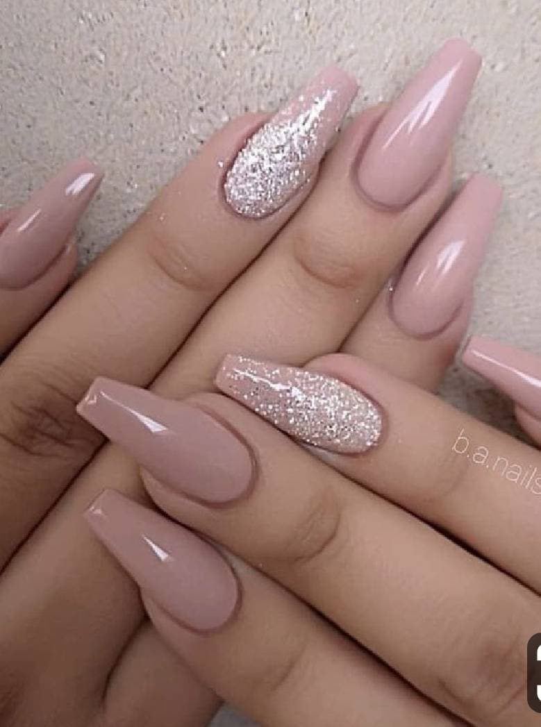 Fashion Old pink nails with glitter