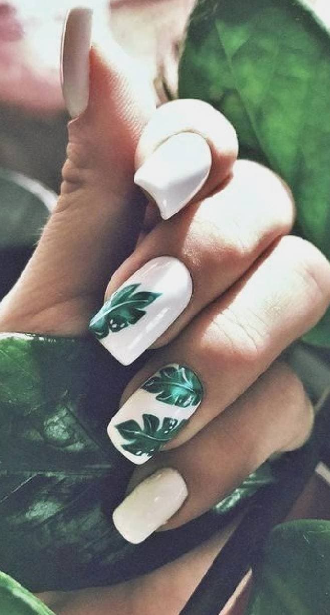 Fashion Green and white nails