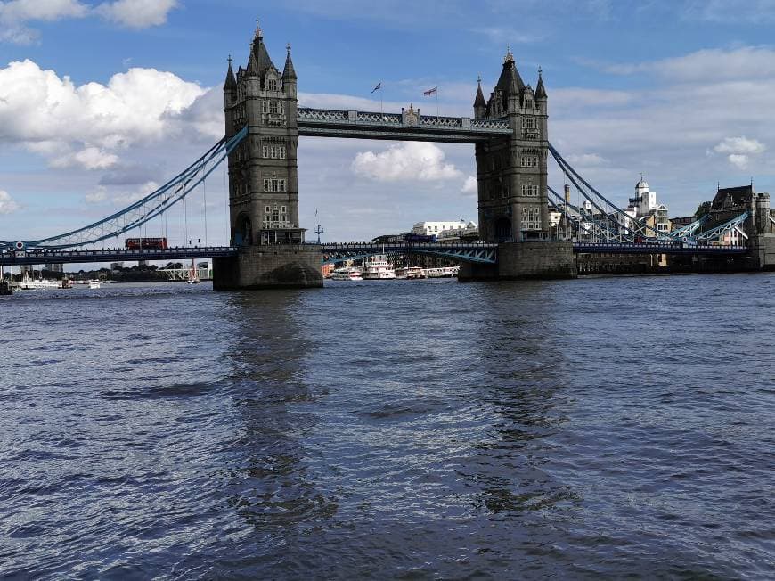 Place Tower Bridge