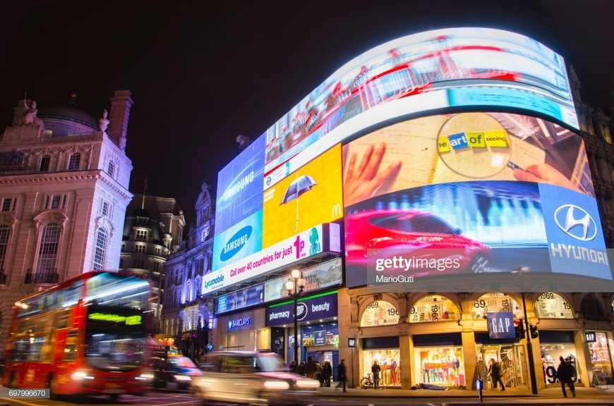 Lugar Piccadilly Circus