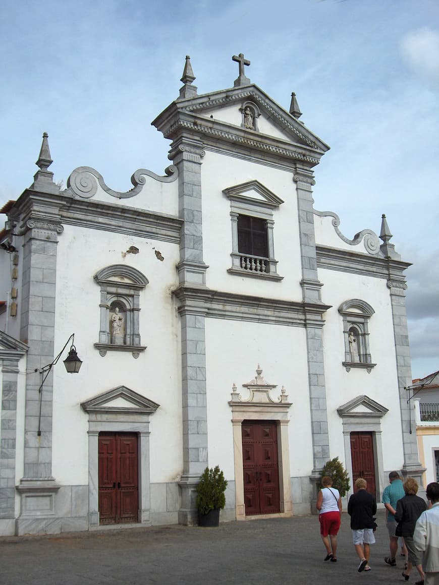 Place Igreja de Santiago Maior / Catedral de Beja