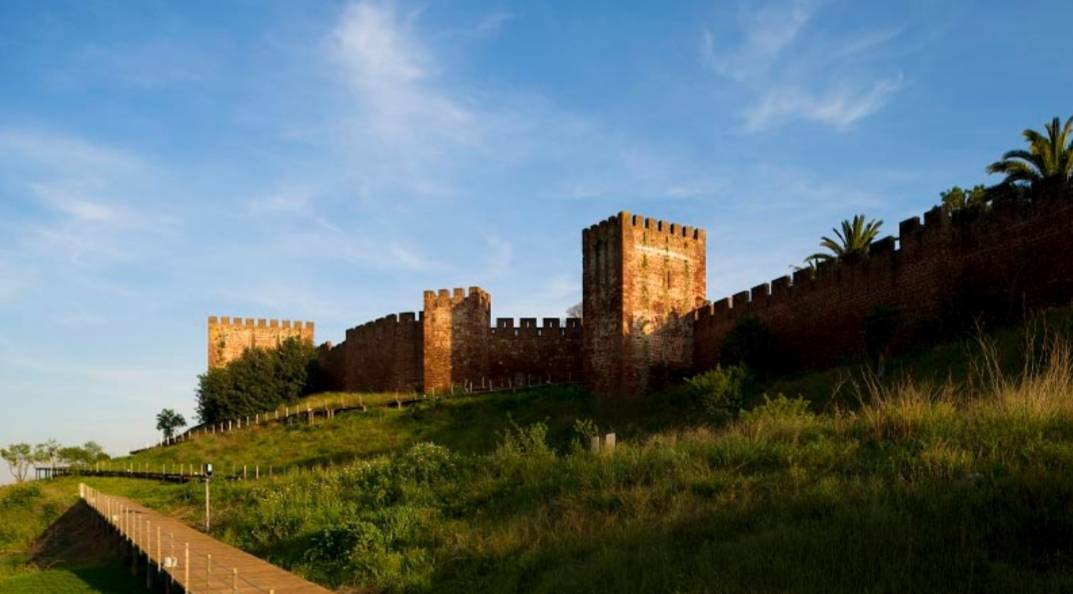 Place Castelo de Silves