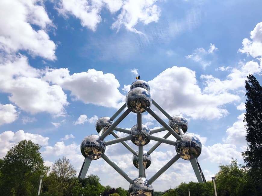 Lugar Atomium