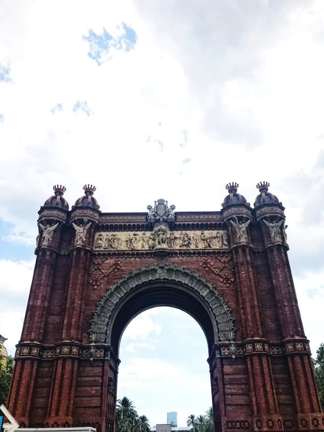 Place Arc de Triomf