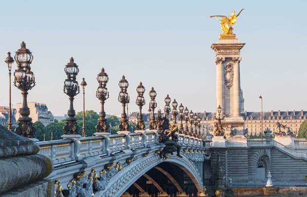 Place Pont Alexandre III