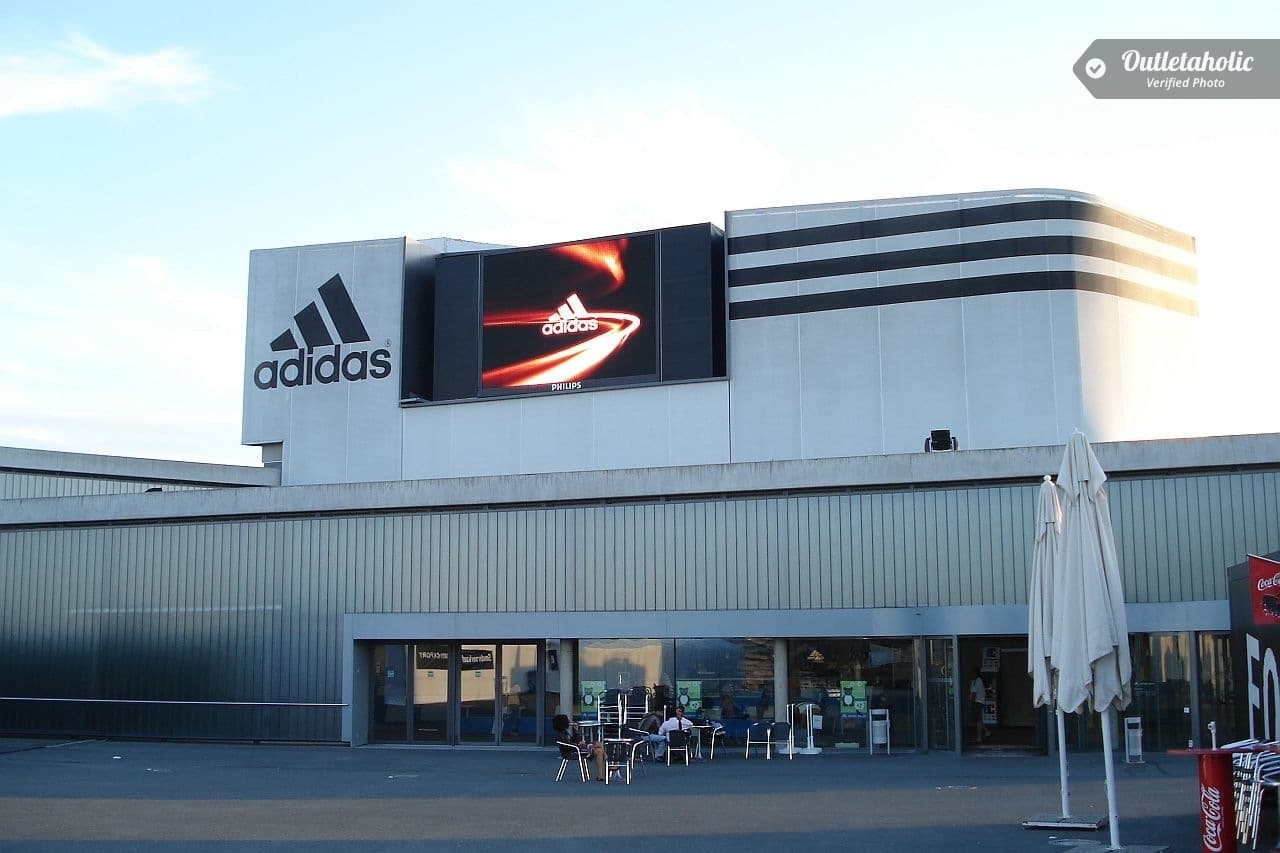 Place Adidas Outlet