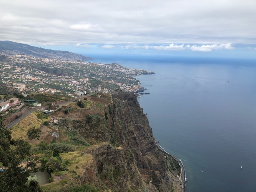 Place Cabo Girão